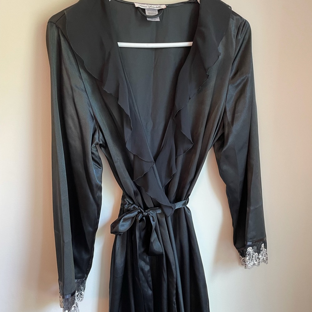 SOLD Satin & lace robe